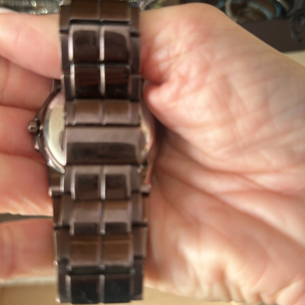 Kenneth Cole reaction unisex watch. - Picture 2 of 4